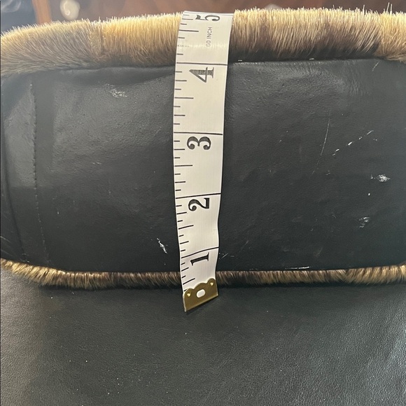 Vintage Seal Fur & Leather Handbag — Québec Artisan Piece - Picture 12 of 13